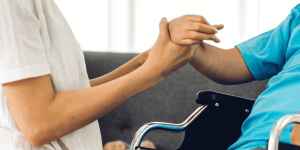 12 novembre 2025 | Atelier familles « Manutention et prévention des douleurs vertébrales des personnes en situation de polyhandicap » – visio